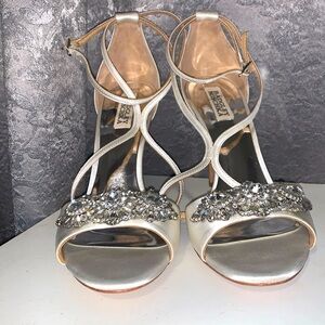 BADGLEY MISCHKA NEW white/silver satin open toe heels, crystal embellishment 10
